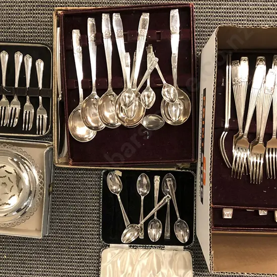 Small Quantity of Assorted Boxed Cutlery and S/P
