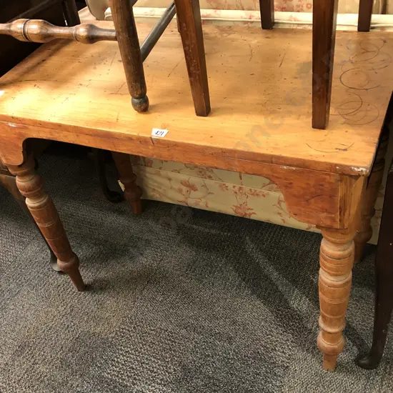 Colonial Desk (a/f)