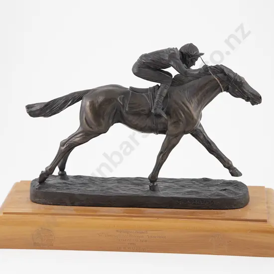Resin model Of Racehorse Our Maizcay