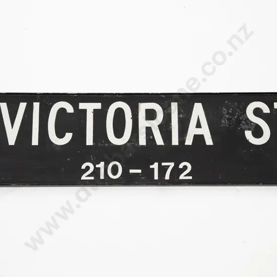 Early Painted Metal Wellington Street Sign Victoria 210 - 172