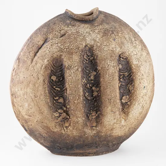 Len Castle Discoid Vase