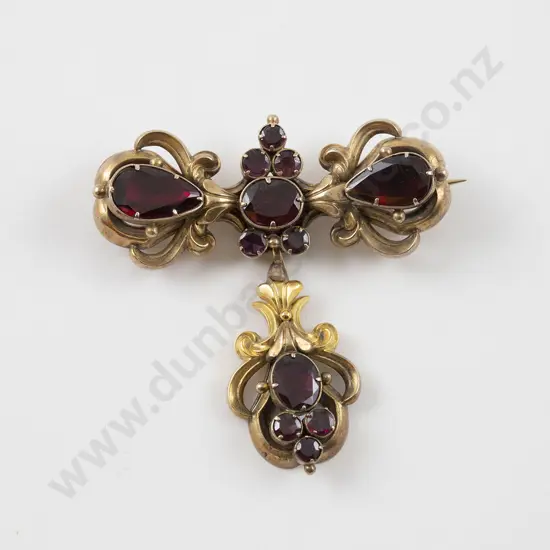 Victorian 15ct 12stone Garnet Brooch