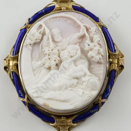Victorian 15ct Grand Tour Large Cameo Brooch