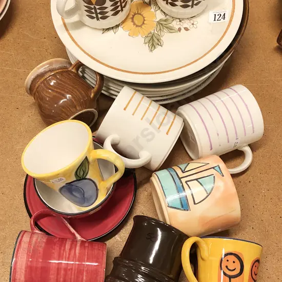 Qty of Mixed NZ Crockery