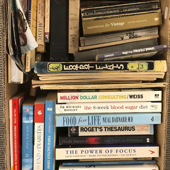 Box Asst Books incl. Footrot Flats Collectors Ed. Self Help Books / Gary Larson etc