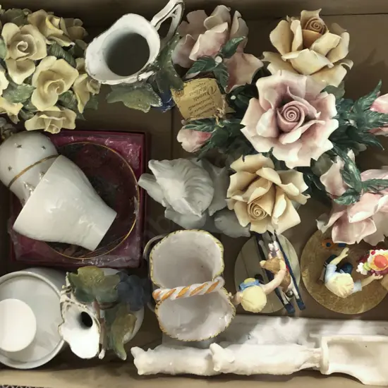 Two Boxes Incl. Floral Ornaments / Figures / China / Loose Frames & Prints