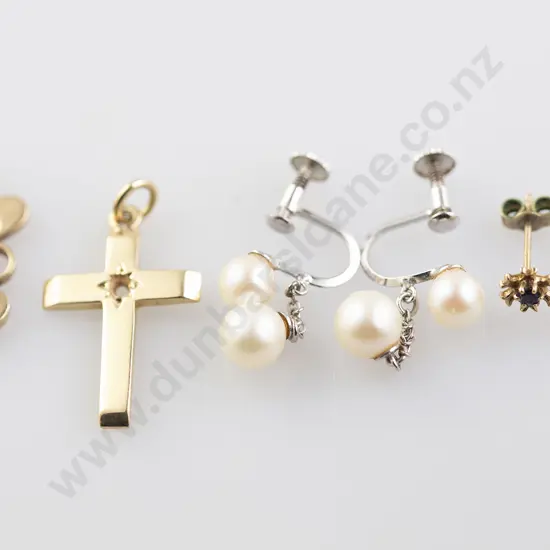 Pair Cultured Pearl Pendant Earrings