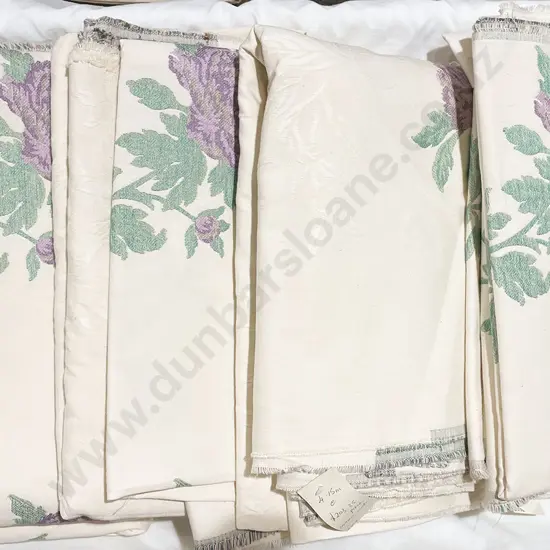 Large Quantity Chrysanthemum Pattern Linen