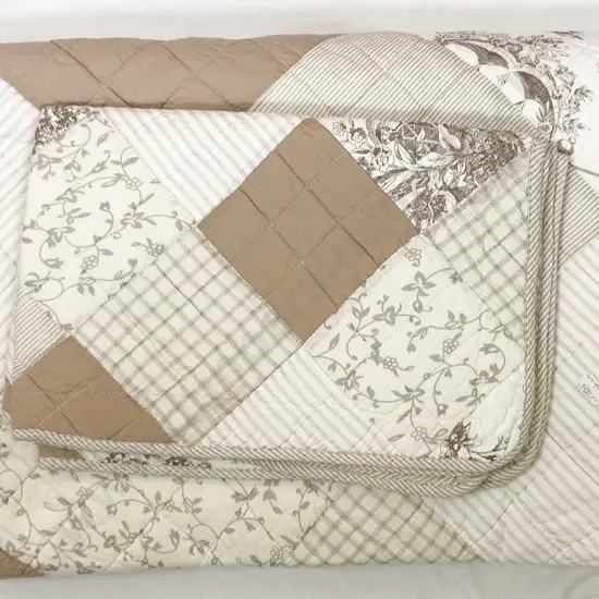 Double Bed Cover with Two Standard Pillowslips