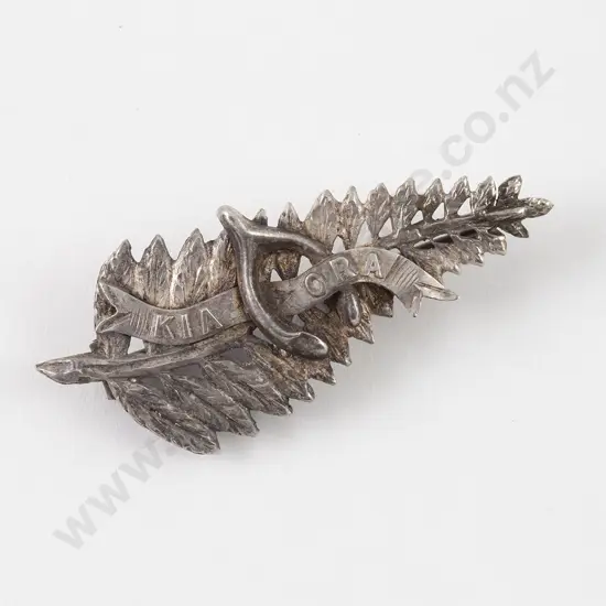 NZ Silver Unmarked Silver Kia Ora Fern Brooch