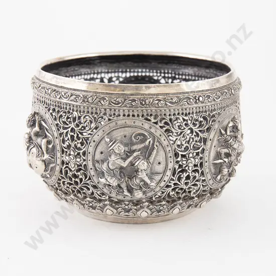 Fine Quality Thai/Siam Circular Silver Bowl