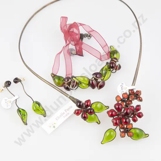 Selection of Modern Glass Jewellery