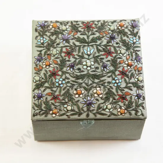 Silk Jewel Box