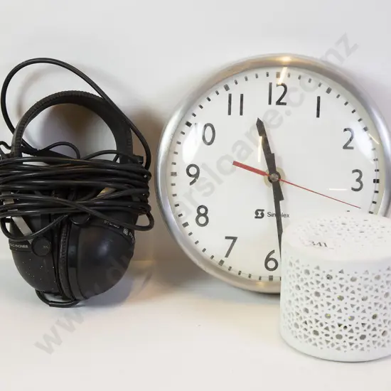 Mixed Lot of Wall Clock