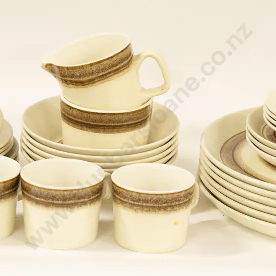 Crown Lynn Earthstone Part Dinner Set