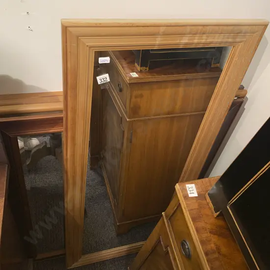 Five Modern Wall Mirrors