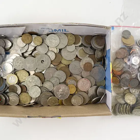 Qty World Mainly Decimal Coinage