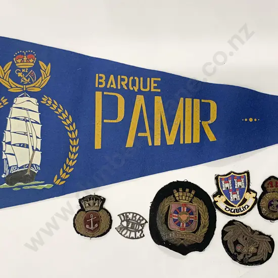 Collection Navel Cloth Badges