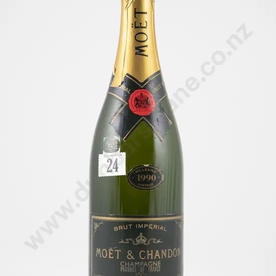 1 bottle 1990 Moet & Chandon Brut Imperial Epernay Champagne