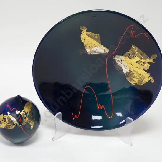 Peter Collis Decorative Plate and Matching Posy Vase