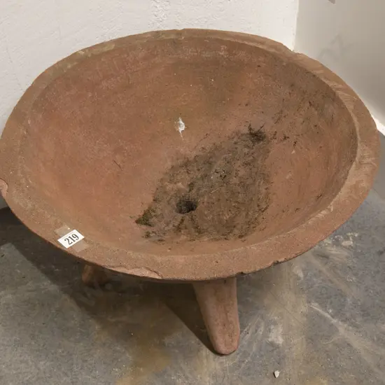 Terracotta Tripod Bowl (Rim Chipped)