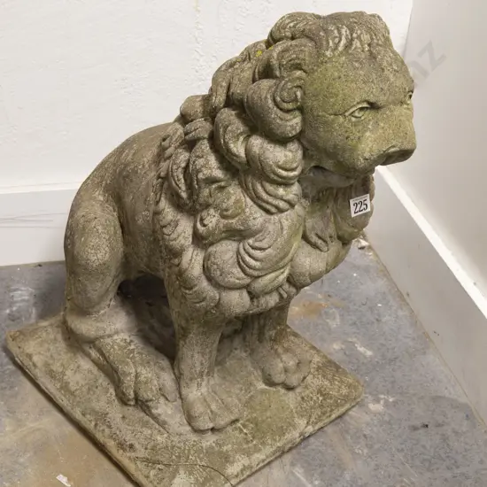 Temple Lion Garden Ornament
