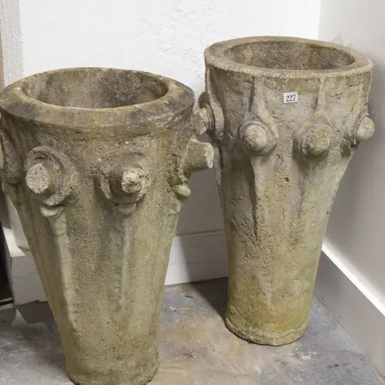 Hec Arona Two Crucible Form Garden Planters