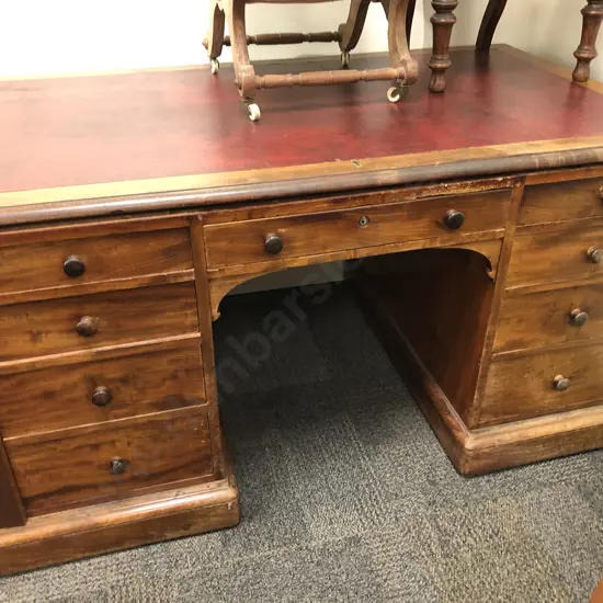 Victorian Mahogany Kneehole Desk