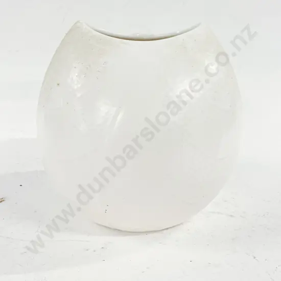 Crown Lynn Whiteware Bulbous Vase