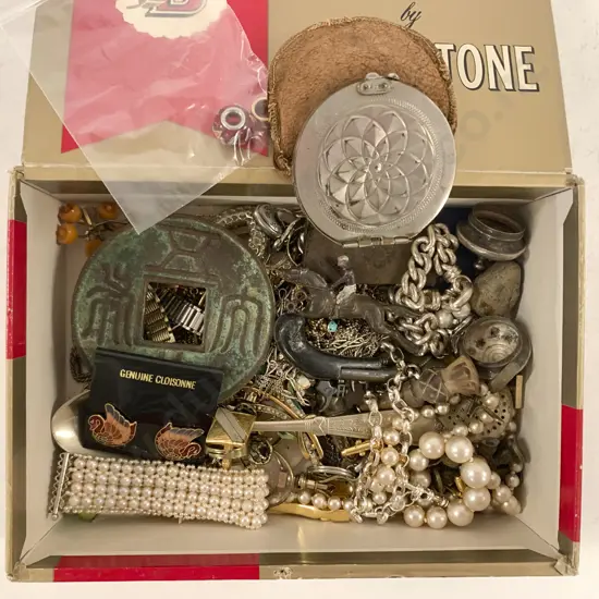 Quantity of Costume Jewellery incl. Silver etc.
