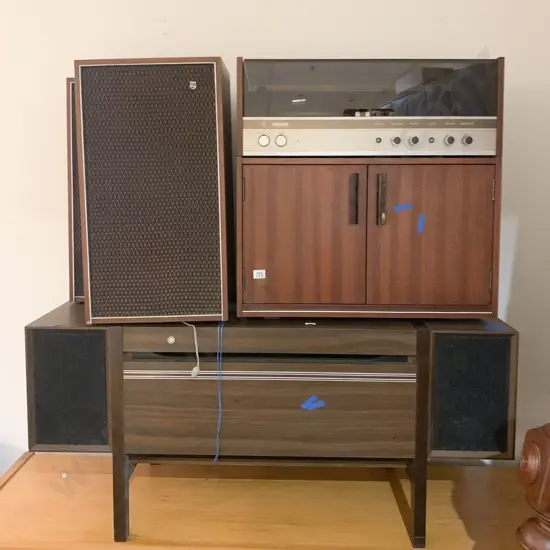 Quantity of Various Vintage Stereo and Record Equipment
