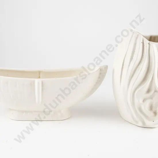 Crown Lynn White Ware Moulded Vase & Flower Trough