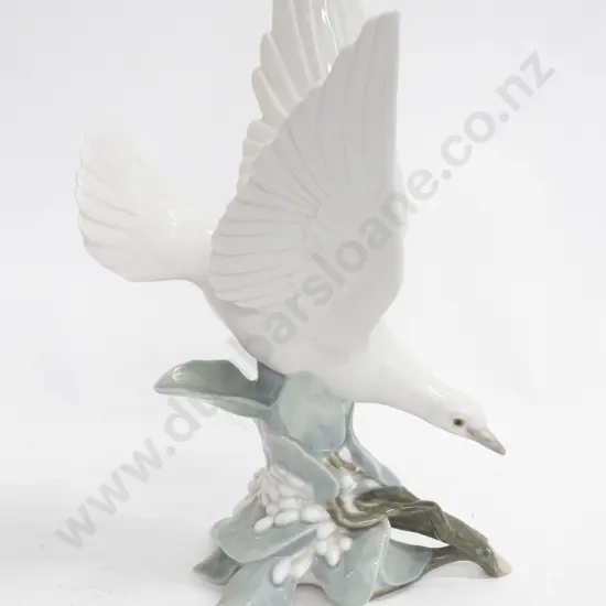 Lladro Dove Ornament