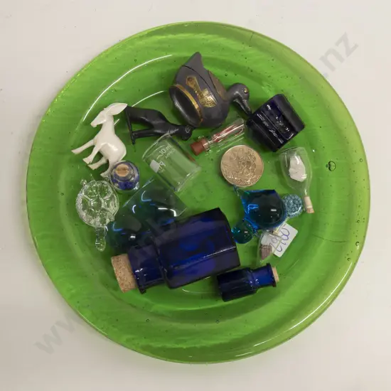 Quantity of Animal Ornaments and Art Glass Miniatures on Green Glass Plate