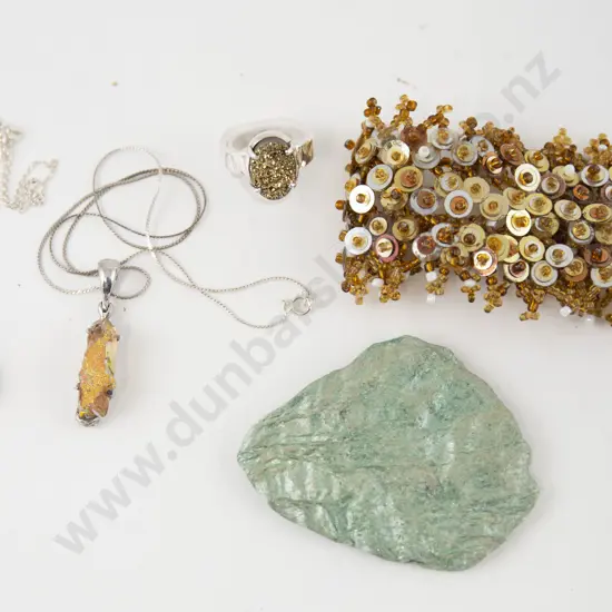 S/S Gold Stone Ring with crystal pendant other