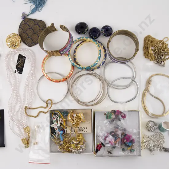Collection Costume Jewellery