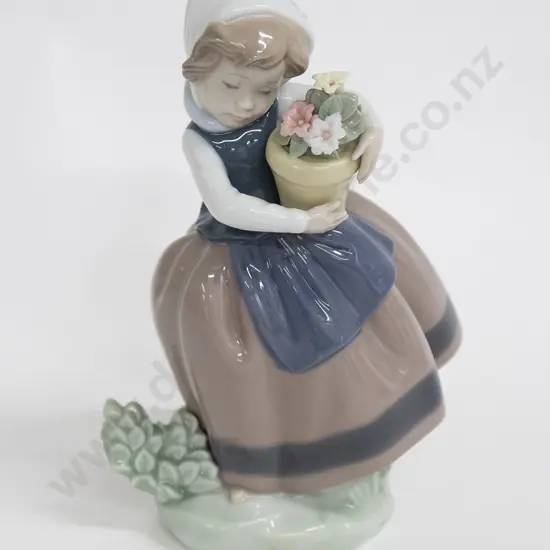 Lladro Figure of Girl with Flowers