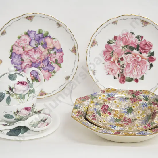 Quantity of Floral Decorative China Including Royal Winton "Marguerite"