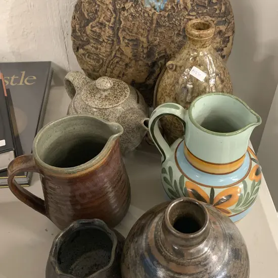 Seven Various Pottery Items (a/f)