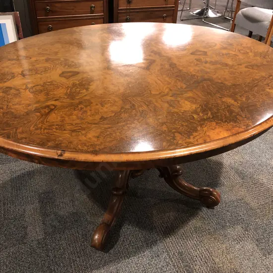 Vict Burr Walnut Oval Dining Table