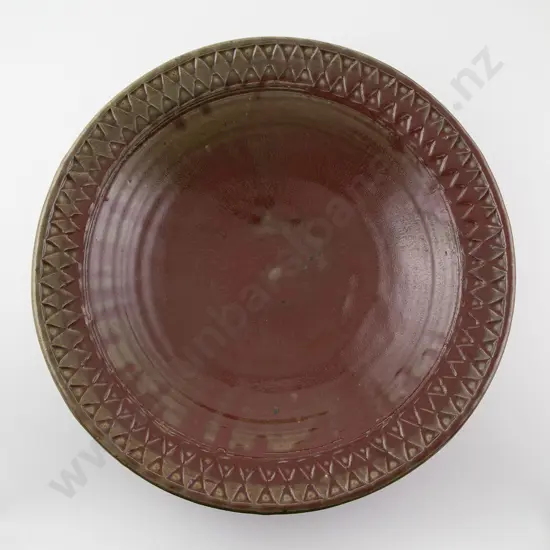 Mirek Smisek Large Charger