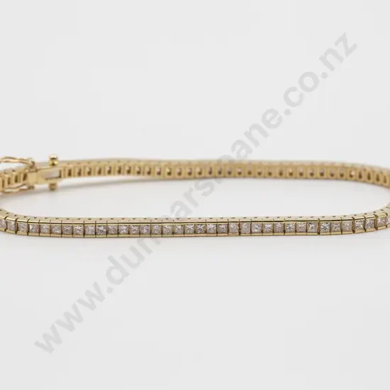 18ct 97stone Diamond Tennis Type Bracelet