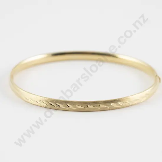 14ct Hinged Snap Bangle