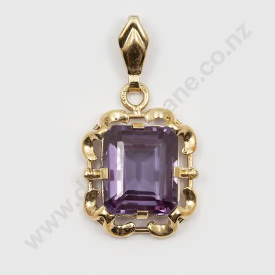 14ct Single Synthetic Alexandrite Pendant