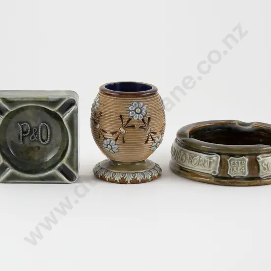 Doulton Lambeth Shelf Vesta