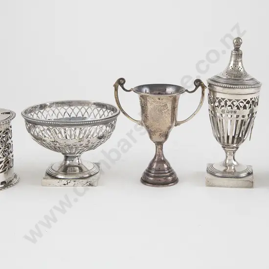 Mixed Group Of Small S/S