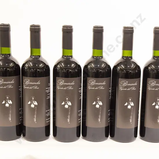 Six Piemonte Bonarda (2000)