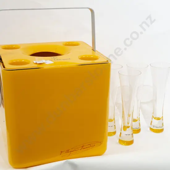 Veuve Clicquot Presentation Ice Bucket with four glasses