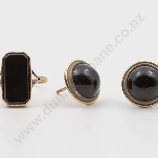 Pair 9ct Onyx Stud Earrings