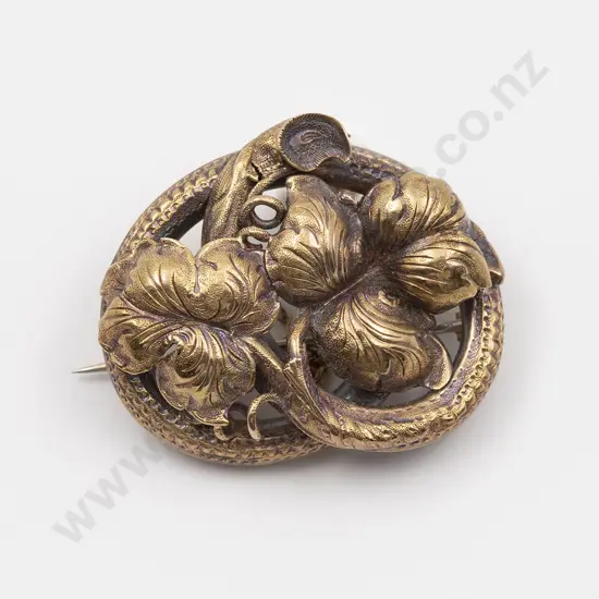Victorian 15ct Chased Leaf Scroll Brooch